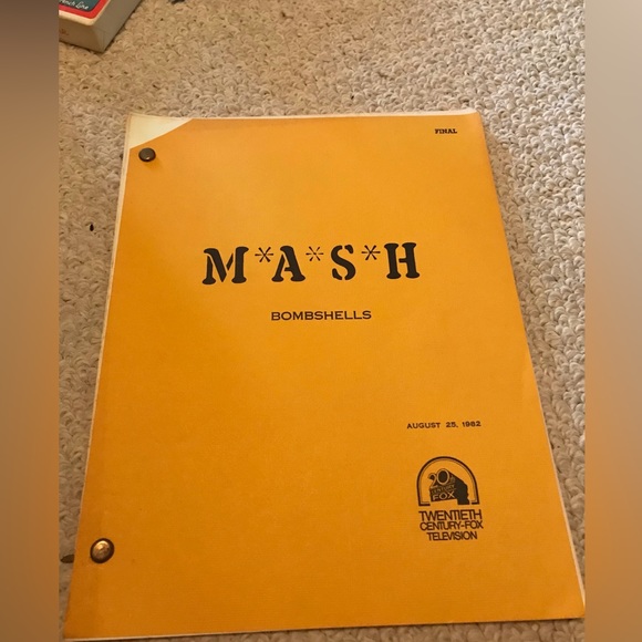 M*A*SH script August 25, 1972 authentic has been in trunk - Picture 1 of 4
